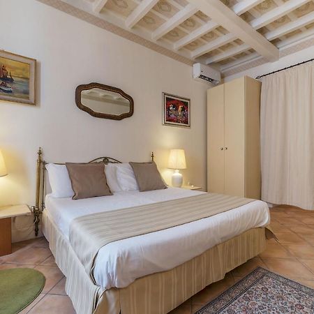 Fontanella Borghese Apartment - Fromhometorome Bagian luar foto