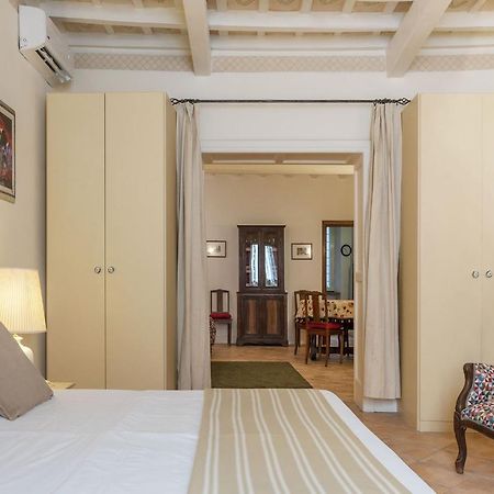 Fontanella Borghese Apartment - Fromhometorome Bagian luar foto