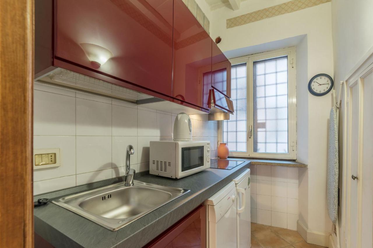 Fontanella Borghese Apartment - Fromhometorome Bagian luar foto