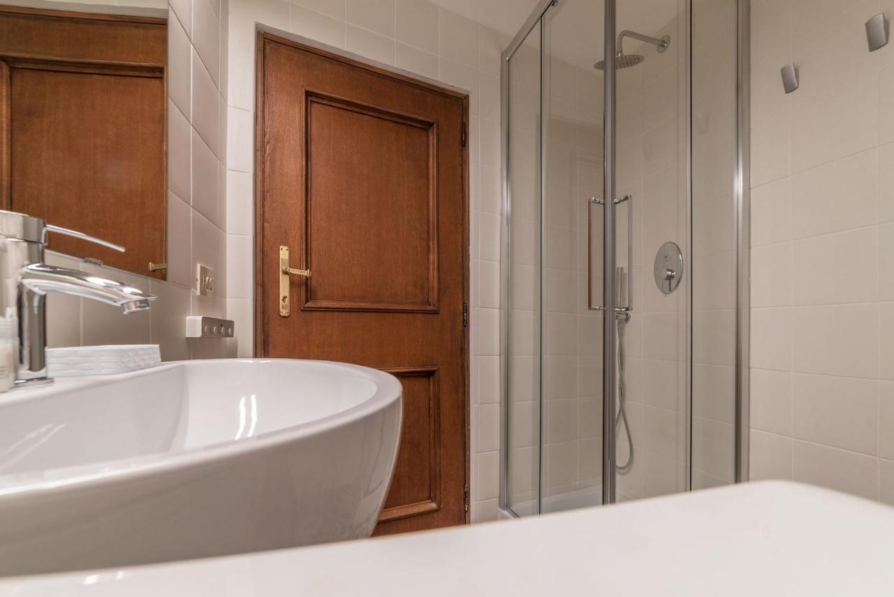 Fontanella Borghese Apartment - Fromhometorome Bagian luar foto